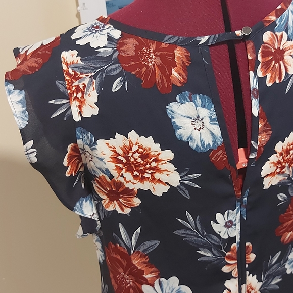 Navy, red, and blue floral top - Picture 4 of 4